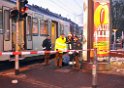 Person unter Strassenbahn Koeln Ehrenfeld Ehrenfeldguertel Venloerstr P08